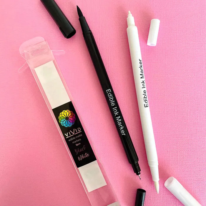 Vivid Matte Marker Pens - Black and White