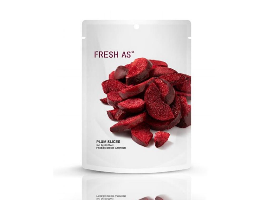 Fresh As Freeze Dried Fruit Garnish - Sliced Plum 8g