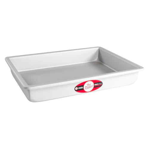 Fat Daddio's 9" x 13" Rectangle Cake Pan (2" tall)